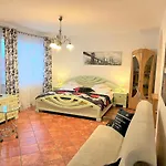 Reksor Apartmán *