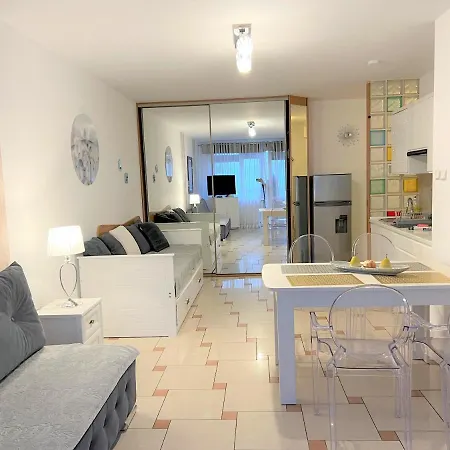 Reksor Apartament *